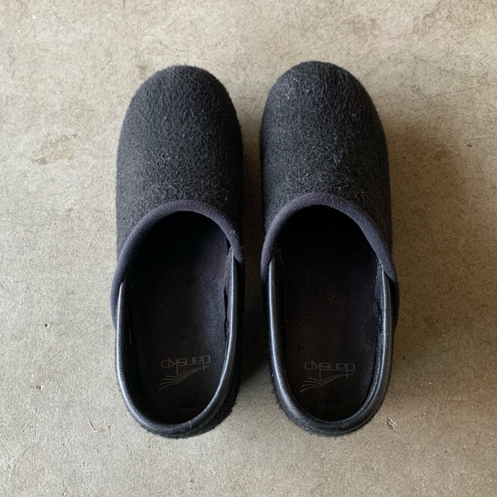 Dansko Black Fabric Clogs - Picture 4 of 5